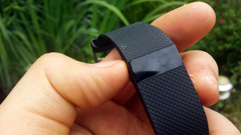 Anzeige der Herzfrequenz beim Fitbit Charge HR